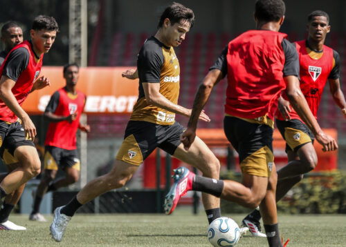 Elenco se reapresenta e inicia preparação para enfrentar o Bolívar (BOL)